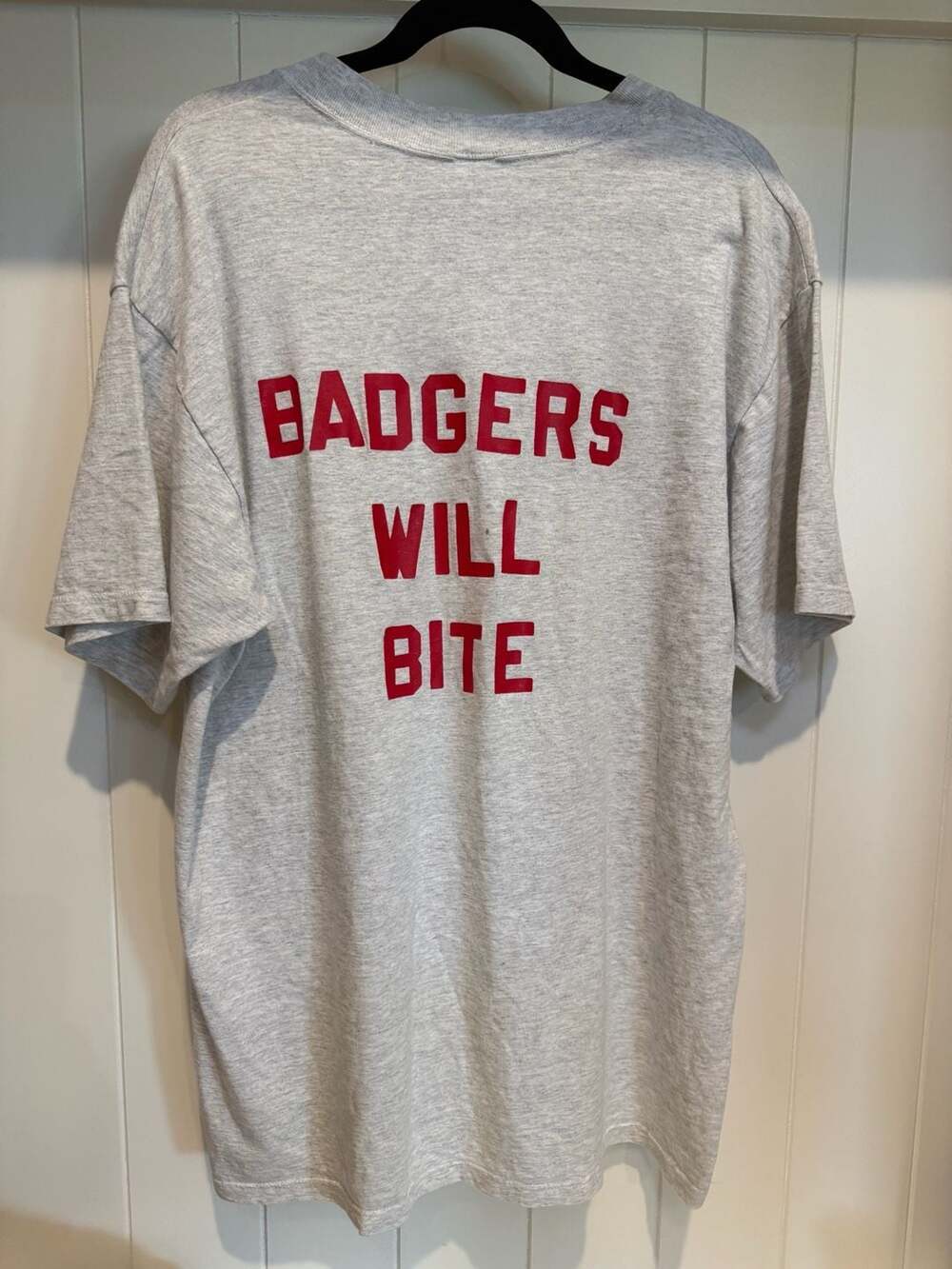 Vintage Russell Athletic University of Wisconsin Badgers 'Badgers Will Bite' Gra - Picture 3 of 3